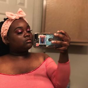 Meet your Posher, Kendra